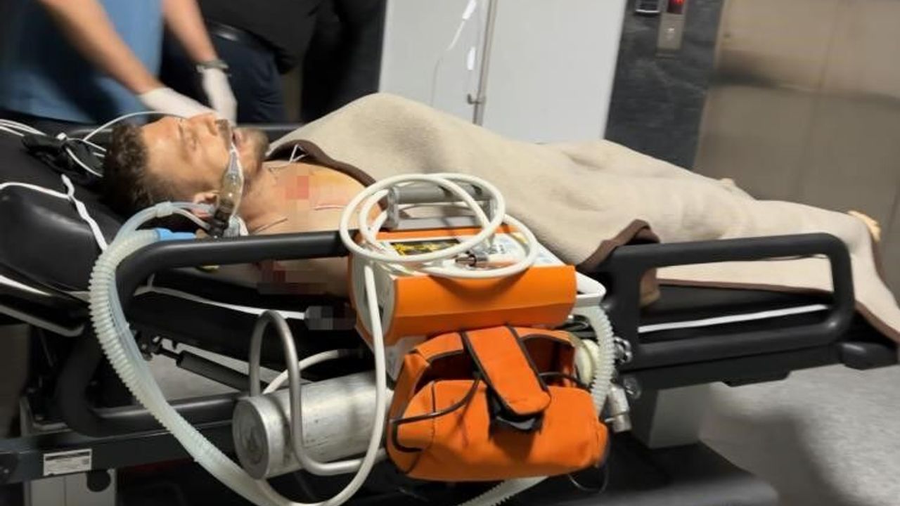 20-yasindaki-gencin,-annesinin-sevgilisini-bicaklayarak-agir-yaraladigi-adam-oldu