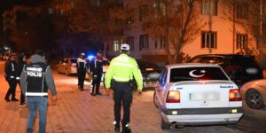 binlerce-universite-ogrencisinin-yasadigi-ilcede-emniyetten-siki-denetim