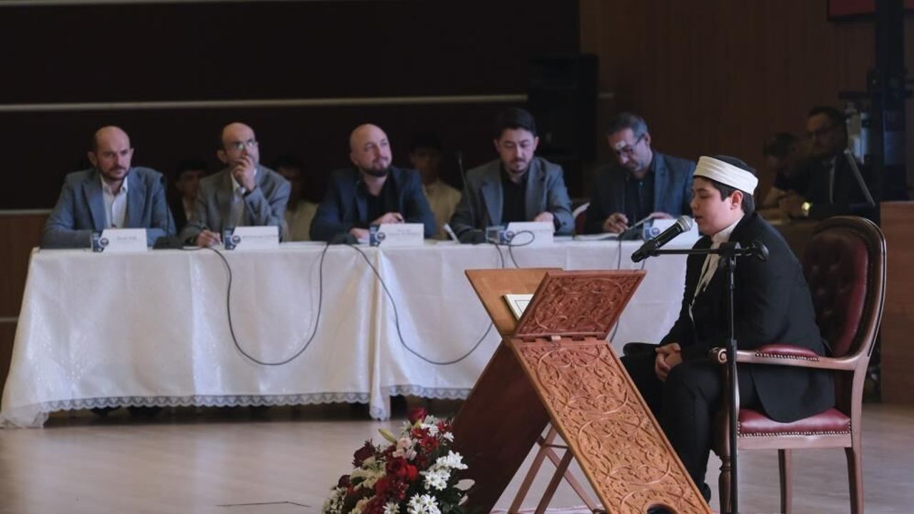 kur’an-i-kerim’i-guzel-okuma-yarismasi-bolge-finali-karaman’da-yapildi