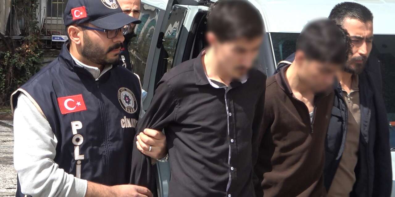 babalarini-canice-olduren-kardesler-adliyeye-sevk-edildi!