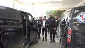 nikahsiz-birliktelikten-dogan-bebekle-fotograf-paylasan-cift-hastanede-bicaklandi.