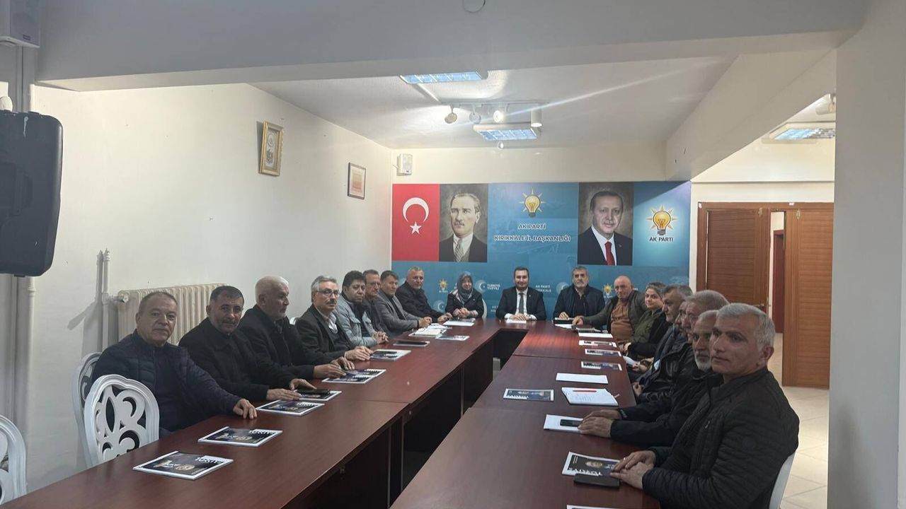 ak-parti-kirikkale-merkez-ilce-yonetimi-toplandi