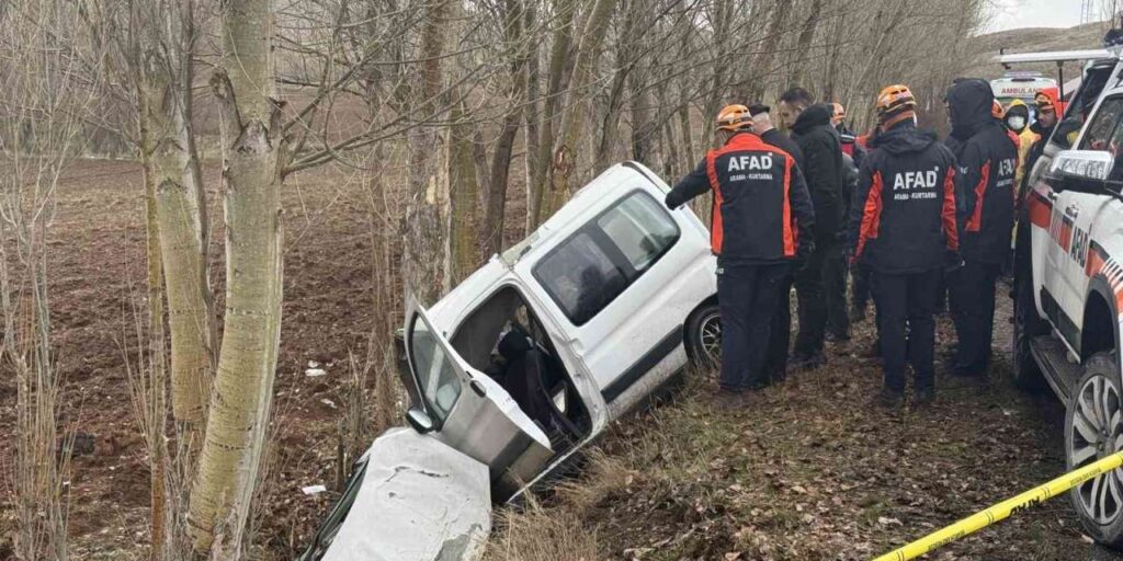babayi-hastaneye-gotururken-facia:-anne,-baba-ve-ogul-hayatini-kaybetti