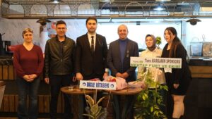 murat-cavusoglu’nun-kitabi-okuyucularla-bulustu