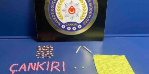 kurye-kiliginda-uyusturucu-tasiyan-sahis-yakalandi