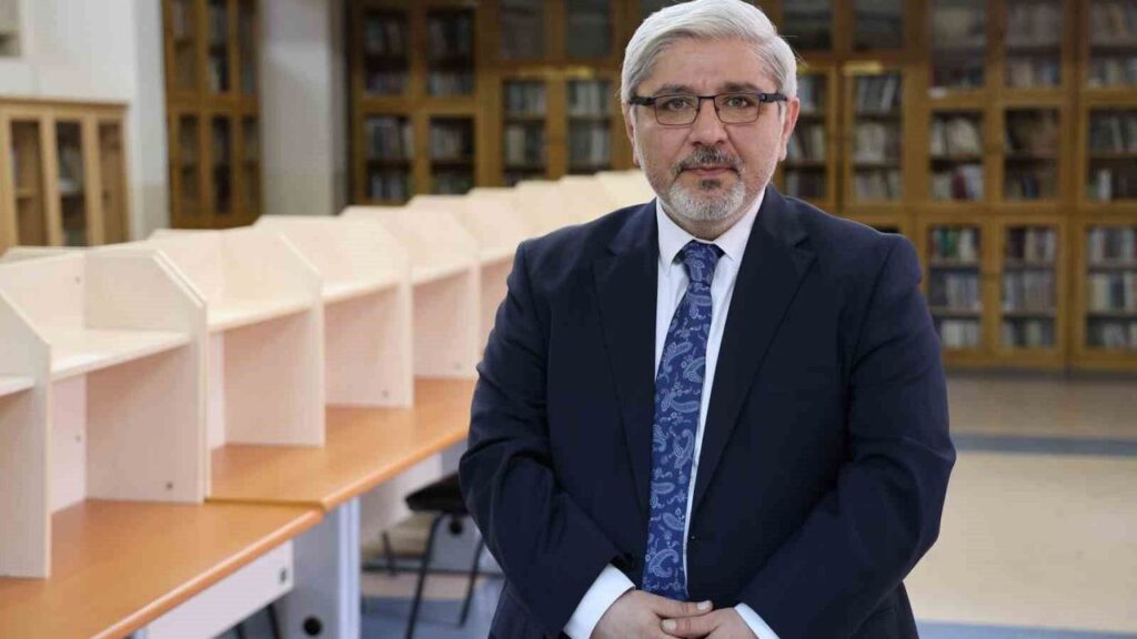 uzmani-uyardi:-‘kisisel-veriler,-mahrem-bilgiler-yapay-zekayla-paylasilmamali’