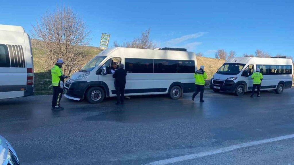 bozkir’da-okul-servislerine-denetim