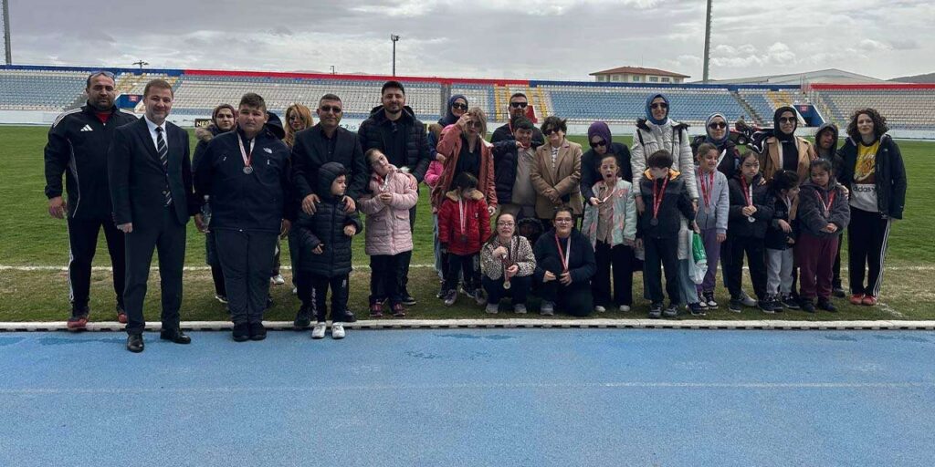 ozel-sporcular-sampiyonluk-icin-kostu