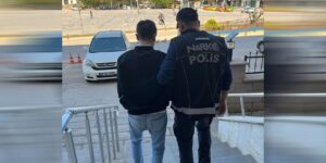 Kokain ve sentetik maddeyle yakalandı!