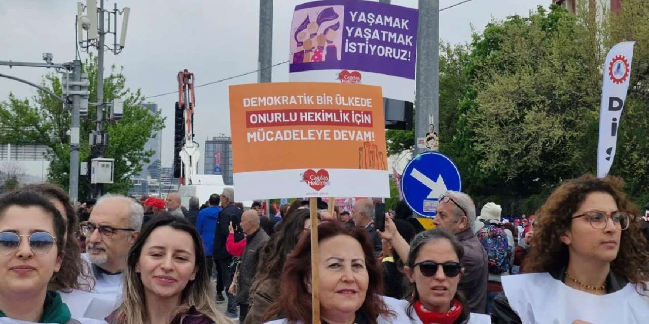 ankara-1-mayis-kutlamalari-tandogan’da-devlesti:-talepler-net!