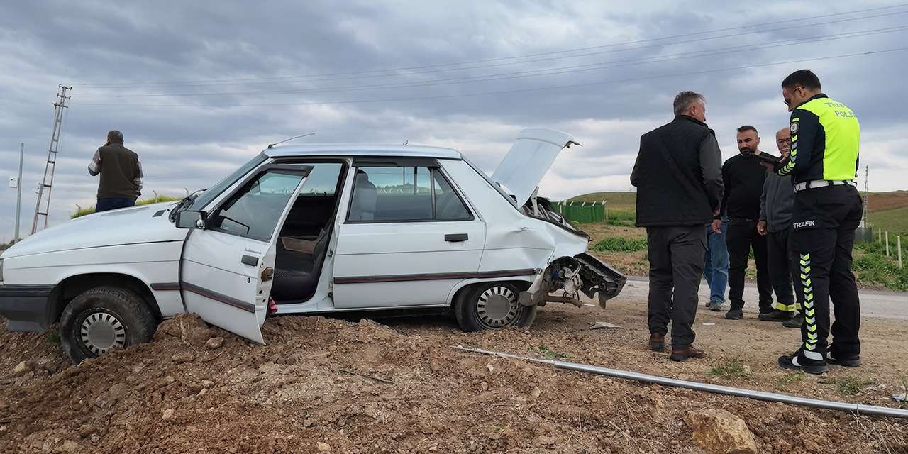 kirikkale-trafik-kazasi:-iki-otomobil-carpisti,-yaralilar-var!