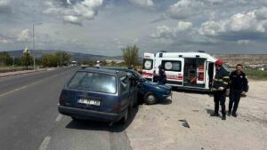 4 kişinin yaralandığı kaza güvenlik kameralarına yansıdı