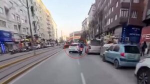 ‘Kamera çekiyor mu’ dedikten saniyeler sonra kaza yaptı