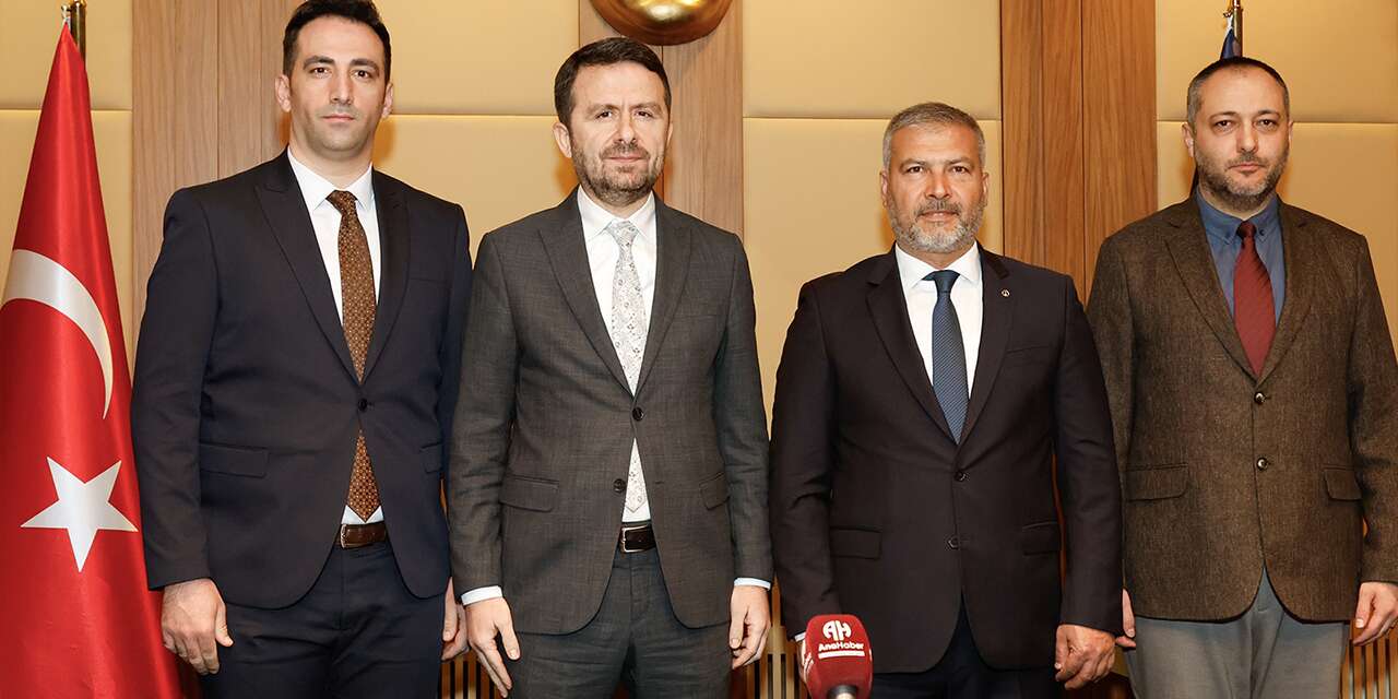 basin-ilan-kurumu-ile-anadolu-universitesi-arasinda-is-birligi-protokolu