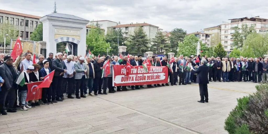 kirikkale’de-kuresel-sumud-filosu’na-yapilan-mudahaleye-sert-tepki