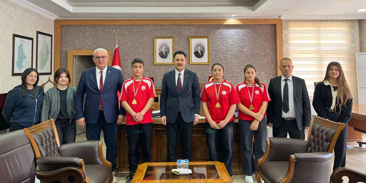 ringde-buyuk-basari:-kirikkaleli-ogrenciler-altin-madalyayla-donduler