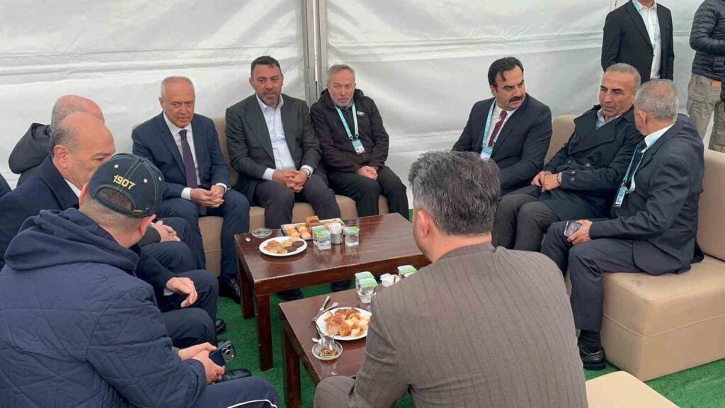 61.-cumhurbaskanligi-turkiye-bisiklet-turu-ankara-–-ankara-etabinda-start-verildi