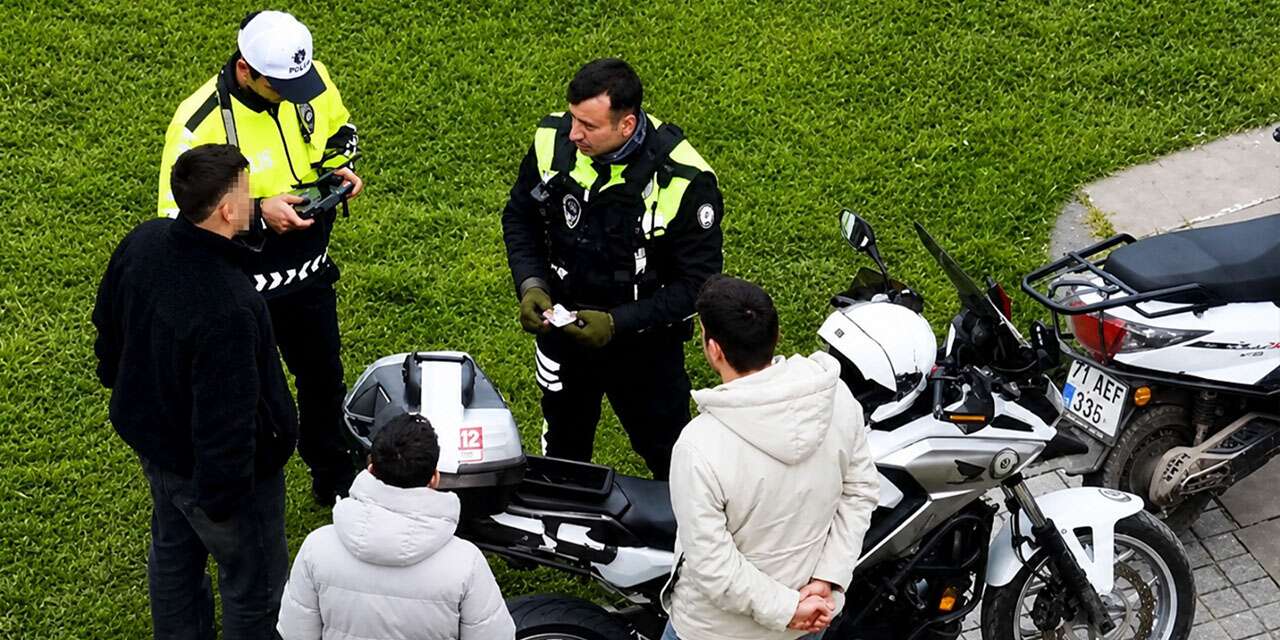 parkta-motosiklet-keyfi-180-bin-liraya-mal-oldu