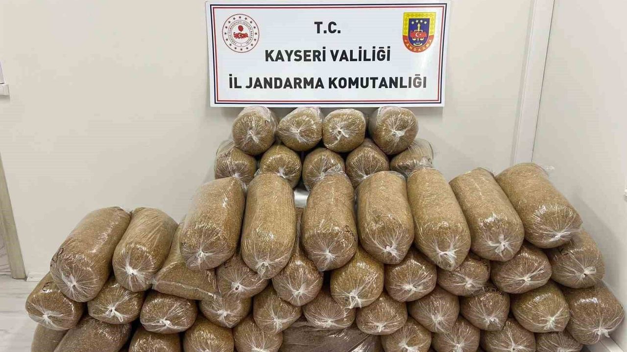 285-kilo-bandrolsuz-tutun-yakalandi