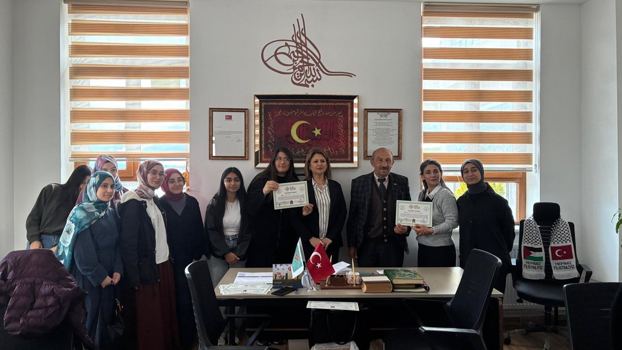 kulliye’de-manevi-atmosfer-buyuledi