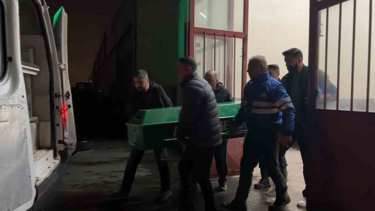 arkadasinin-mudahalesiyle-kurtarilmisti,-8-ay-sonra-canina-kiydi