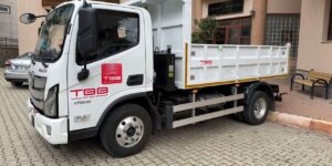 Karakeçili Belediyesi’ne hibe damperli kamyonet desteği