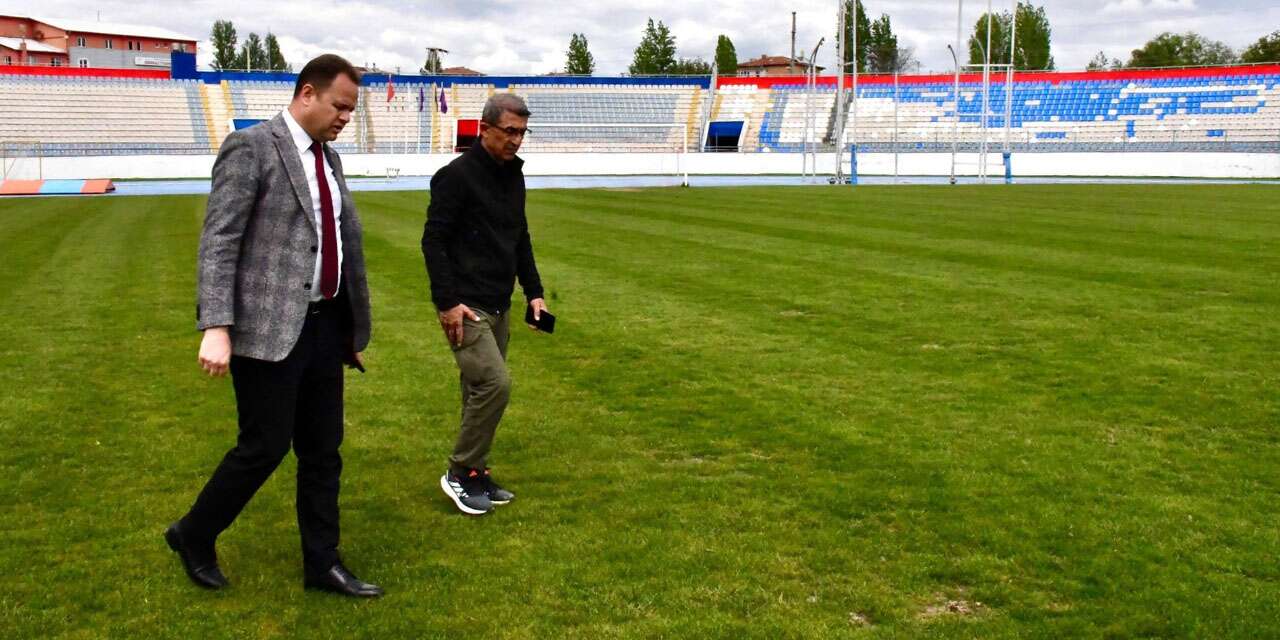 baspinar-stadyumu’nda-cim-bakimi-baslatildi