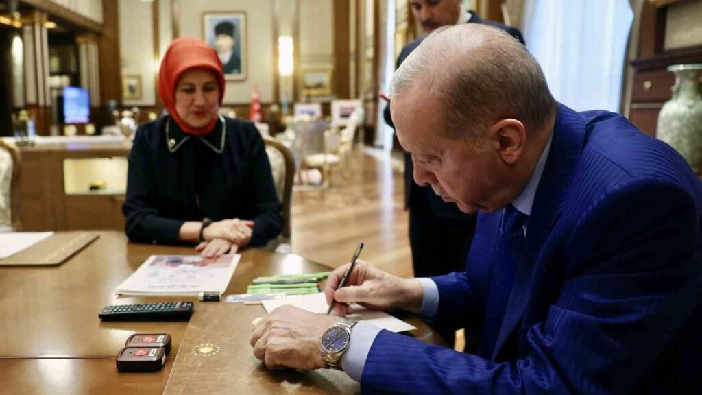 cumhurbaskani-erdogan,-kurban-vekaletini-turk-kizilay’a-verdi