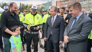 “Bizi Allah Korudu Valim” Sözleri Duygulandırdı