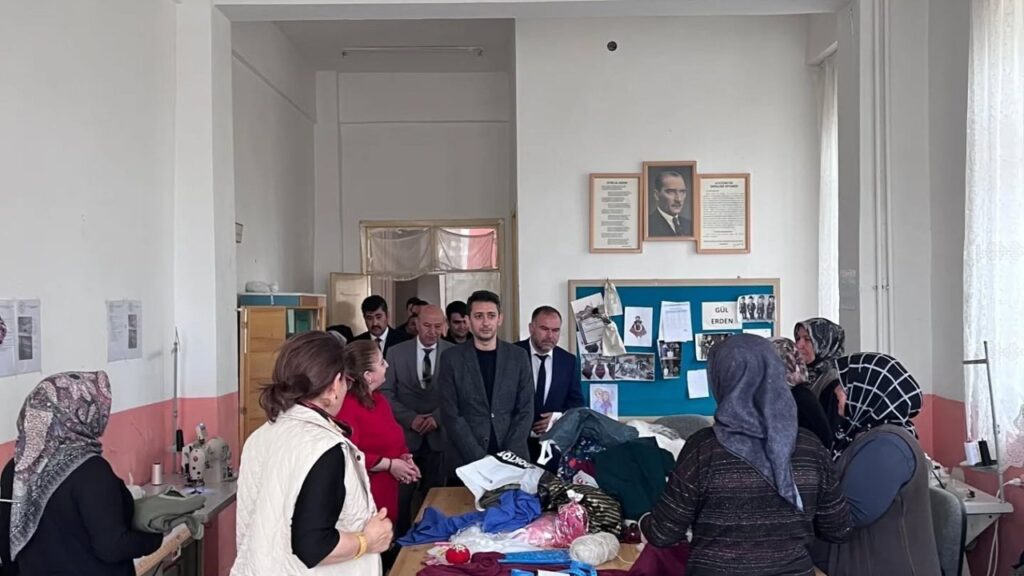 keskin’de-kursiyerlere-belgeleri-takdim-edildi