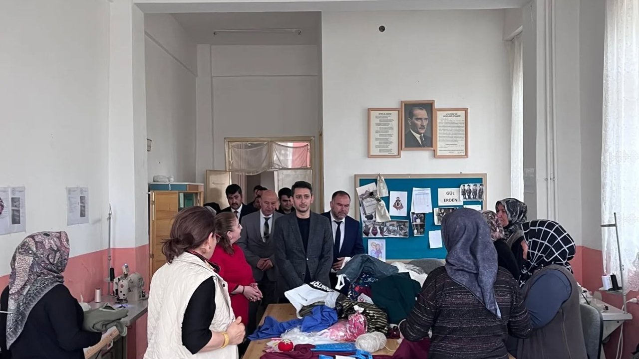 keskin’de-kursiyerlere-belgeleri-takdim-edildi