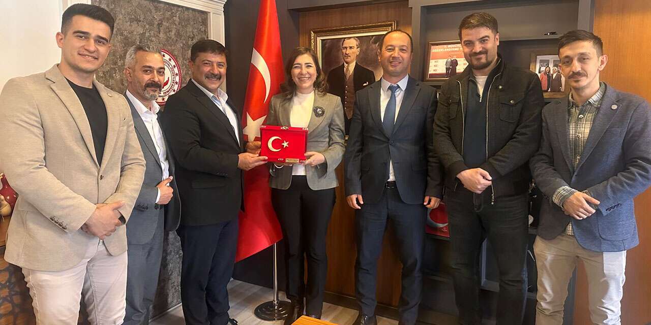 genc-saglik-sen-yonetiminden-dikkat-ceken-ziyaret