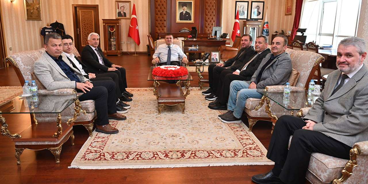 kirikkale-valiligi’nde-yogun-ziyaret-trafigi:-vali-sariibrahim-misafirlerini-agirladi