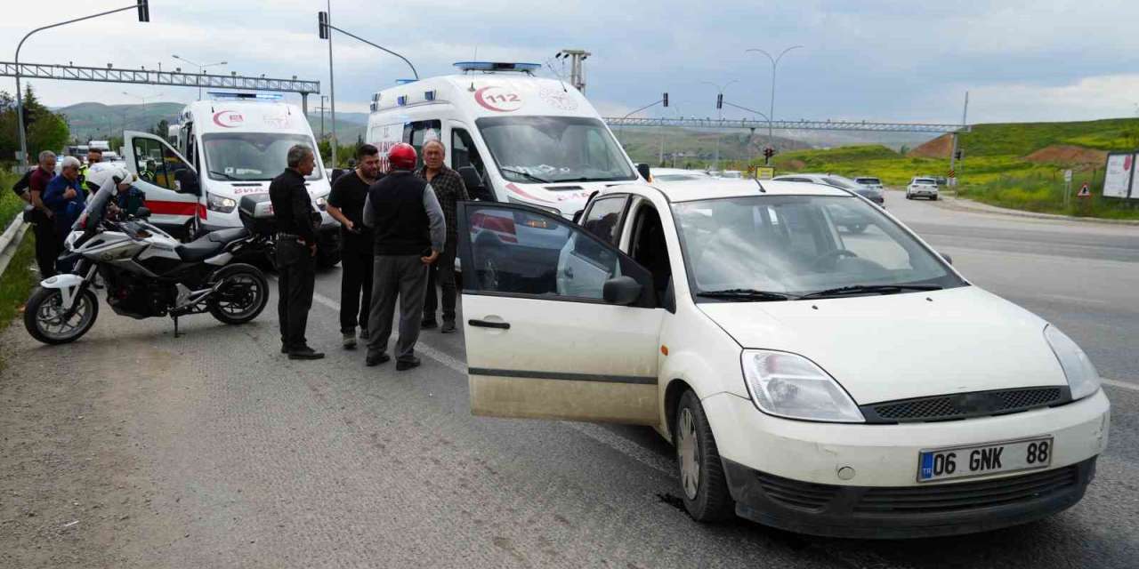 kirikkale’de-iki-otomobil-carpisti:-7-yarali