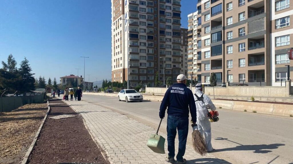 yahsihan-belediyesi-sahada-calisiyor