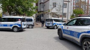 Evinde Vurulmuş Halde Ölü Bulundu