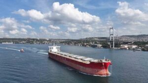 Bakan Uraloğlu: ‘4 ayda boğazlardaki gemi hareketliliği 26 bin 214’e ulaşırken 15 bin 639 kılavuzluk hizmeti verildi’