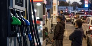 Akaryakıtta gece yarısı mesaisi: Kırıkkale’de tabela değişti