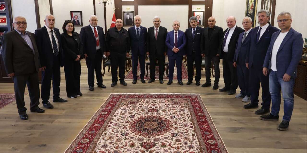 turk-dunyasi-gazeteciler-federasyonu’ndan-hatipogluna-ziyaret