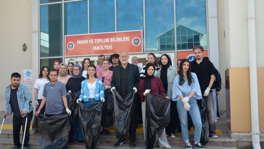 kirikkale-universitesi’nde-“ortak-dil;-temiz-kampus”-etkinligi