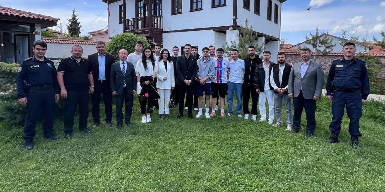 keskin’de-gonullu-genclerden-ornek-dayanisma