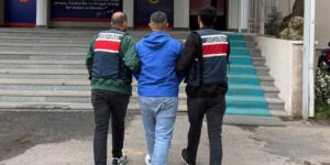 Aranan 3 hükümlüyü jandarma yakaladı