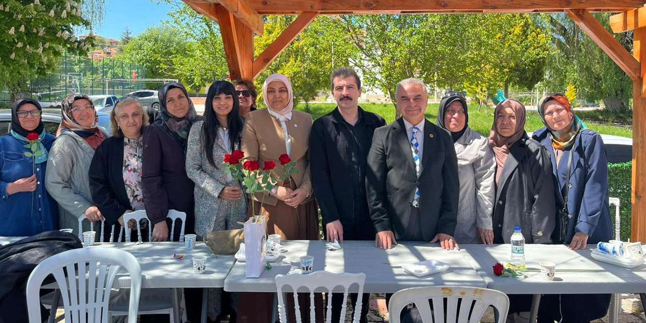 seyfettin-cetiner-cagri-yapti,-sulakyurt-halki-salonu-hinca-hinc-doldurdu!