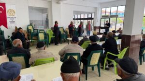 Sulakyurt’ta Üreticilere Bağ Bakımı Anlatıldı