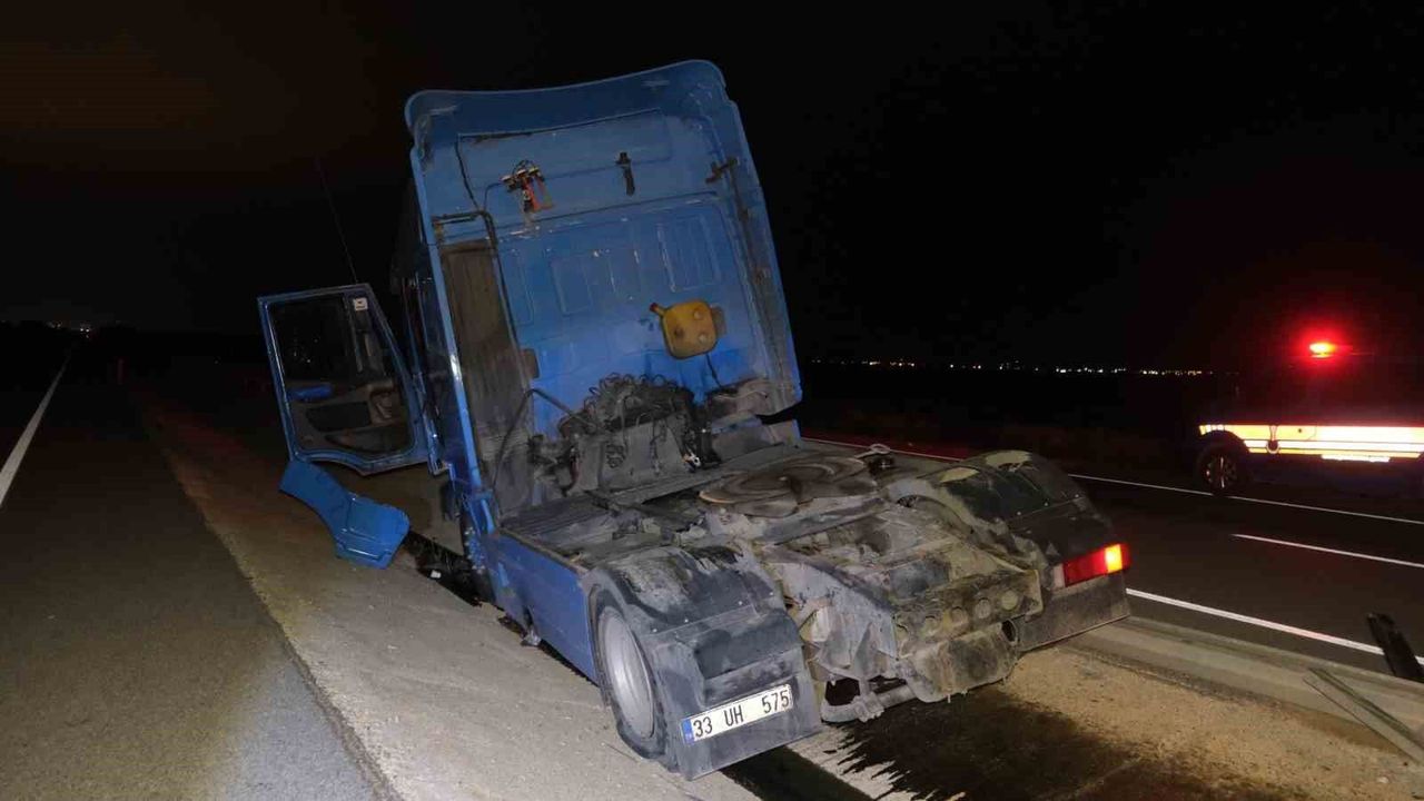karaman’da-bariyerlere-carpan-tir-refuje-dustu:-1-yarali