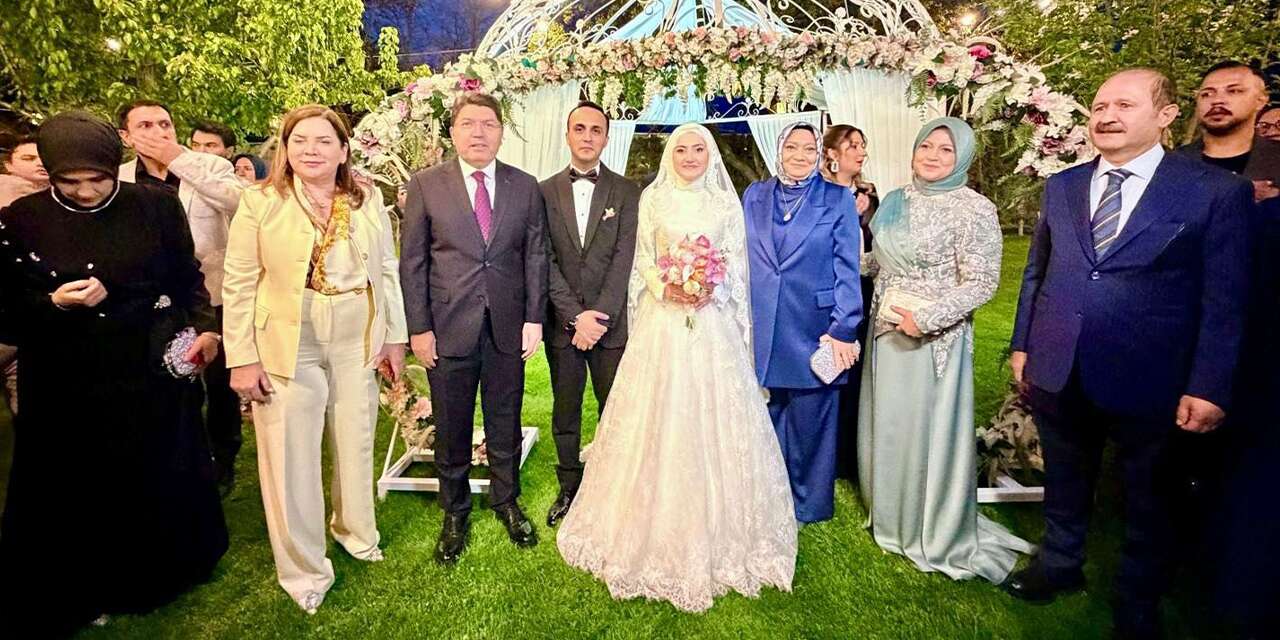 ramazan-can’in-mutlu-gunu:-siyaset-dunyasi-bu-dugunde-bulustu