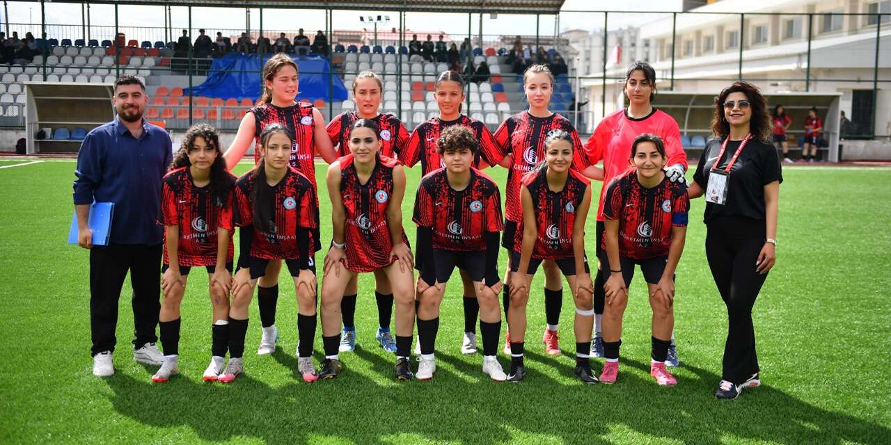 hacilar-hilal-spor,-kirsehir’i-eli-bos-gonderdi:-helal-olsun-kizlar