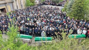 Su kuyusundaki temizlik faciasında ölen 3 kişi son yolculuğuna uğurlandı