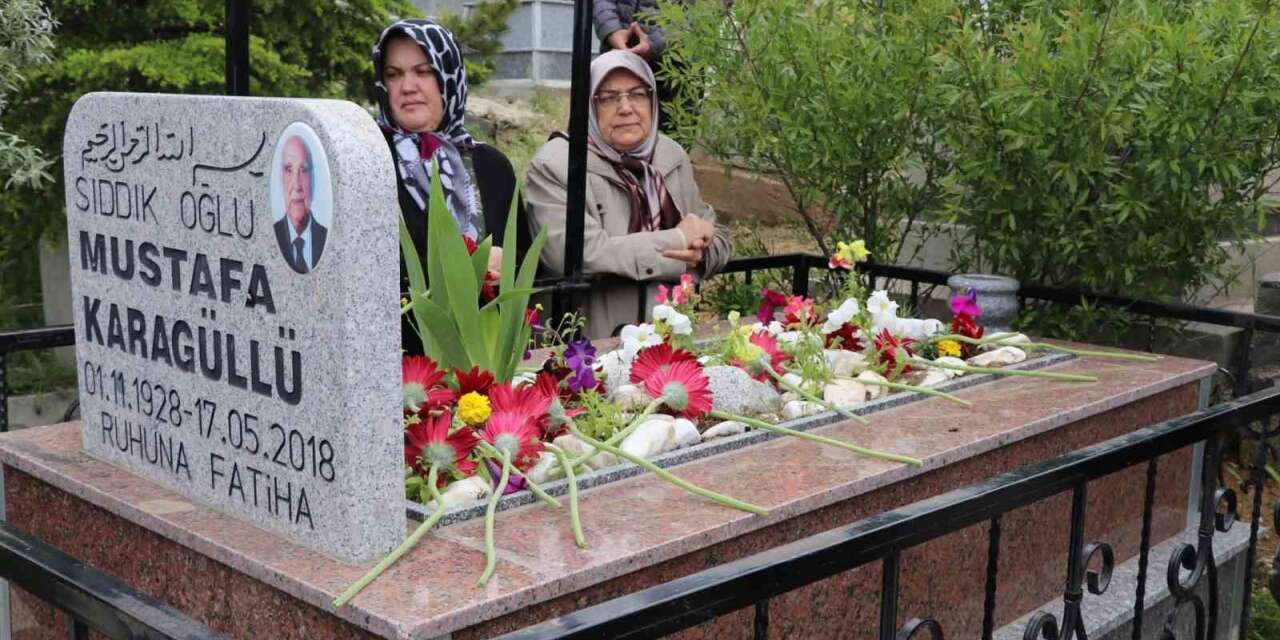 ’ahi-baba’-karagullu-vefatinin-8.-yilinda-anildi
