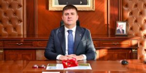 Vali Sarıibrahim: “İstiklal mücadelesinin meşalesi yeniden yandı”